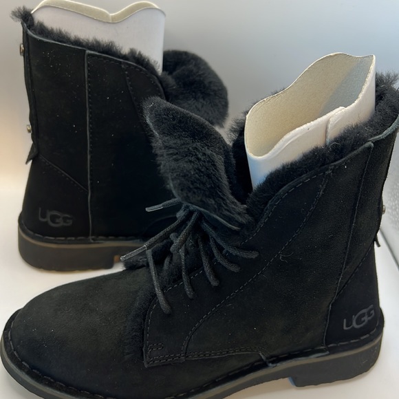 UGG Quincy Black Fur Boots size 5 NWB - Picture 7 of 8